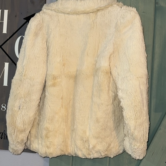 White Genuine Rabbit Fur Coat - Picture 8 of 10